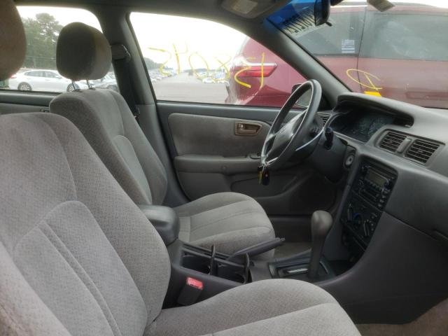 Photo 5 from auction – 2000 TOYOTA CAMRY LE with VIN 4T1BF28K5YU094451