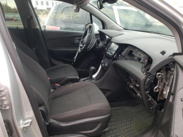 Photo 5 from auction – 2017 CHEVROLET TRAX LS with VIN 3GNCJKSB5HL135100