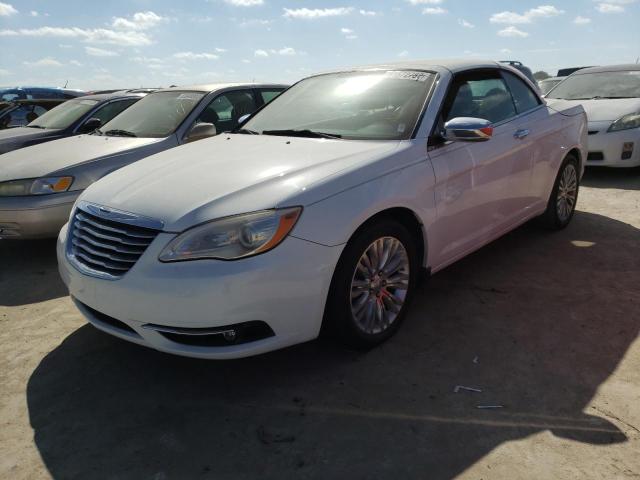 Photo 2 from auction – 2014 CHRYSLER 200 LIMITE with VIN 1C3BCBFG5EN156856