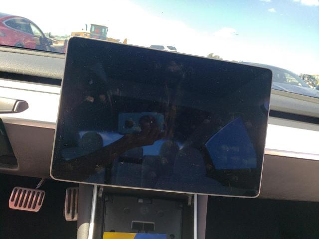 Photo 8 from auction – 2019 TESLA MODEL 3 with VIN 5YJ3E1EA0KF332403