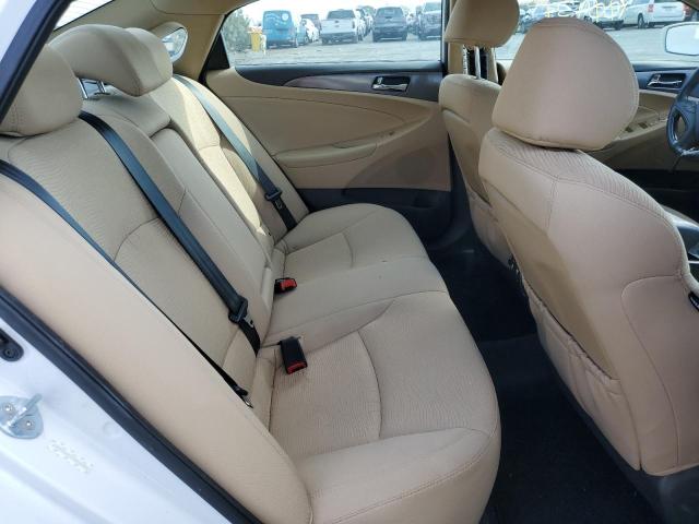 Photo 6 from auction – 2012 HYUNDAI SONATA HYB with VIN KMHEC4A47CA044383