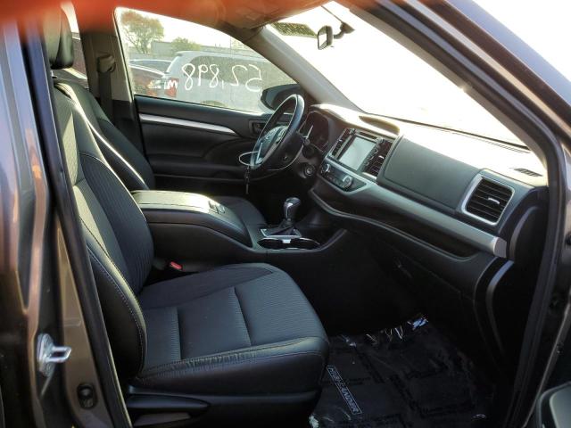 Photo 5 from auction – 2016 TOYOTA HIGHLANDER with VIN 5TDZKRFH5GS187312