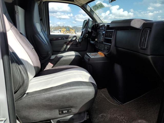 Photo 5 from auction – 2015 CHEVROLET EXPRESS G2 with VIN 1GCWGFCF0F1104418