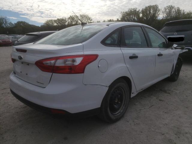 Photo 4 from auction – 2014 FORD FOCUS S with VIN 1FADP3E23EL196438