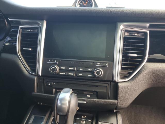 Photo 9 from auction – 2017 PORSCHE MACAN S with VIN WP1AB2A50HLB10589