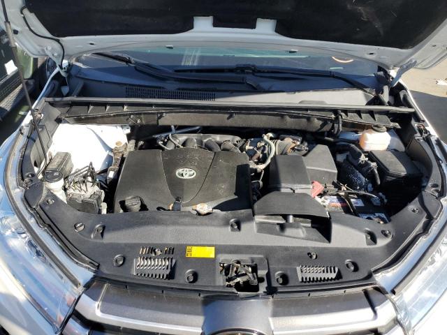 Foto 7 de la subasta – 2017 TOYOTA HIGHLANDER con VIN 5TDJZRFH8HS519804