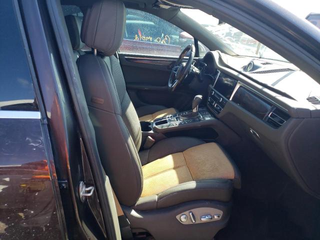 Photo 5 from auction – 2019 PORSCHE MACAN S with VIN WP1AB2A55KLB33633