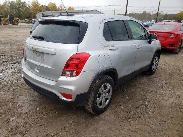 Photo 4 from auction – 2017 CHEVROLET TRAX LS with VIN 3GNCJKSB5HL135100