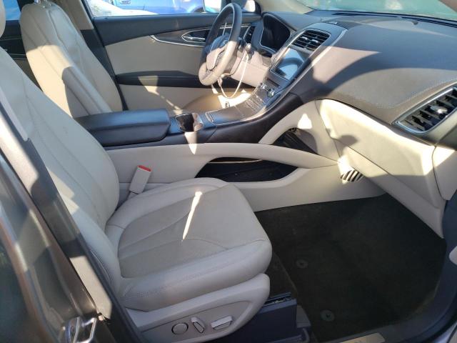 Photo 5 from auction – 2017 LINCOLN MKX RESERV with VIN 2LMPJ6LR7HBL52205