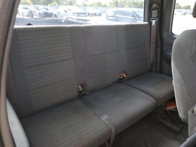 Photo 6 from auction – 2002 FORD F150 with VIN 1FTRX17212NC07020