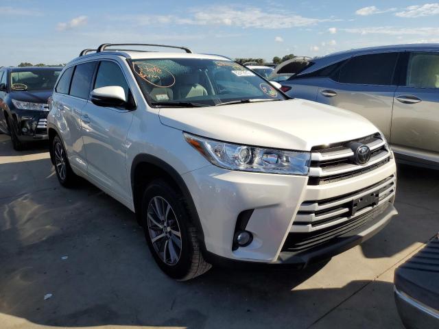 TOYOTA HIGHLANDER 2017 with VIN 5TDJZRFH8HS519804 - Photo from auction