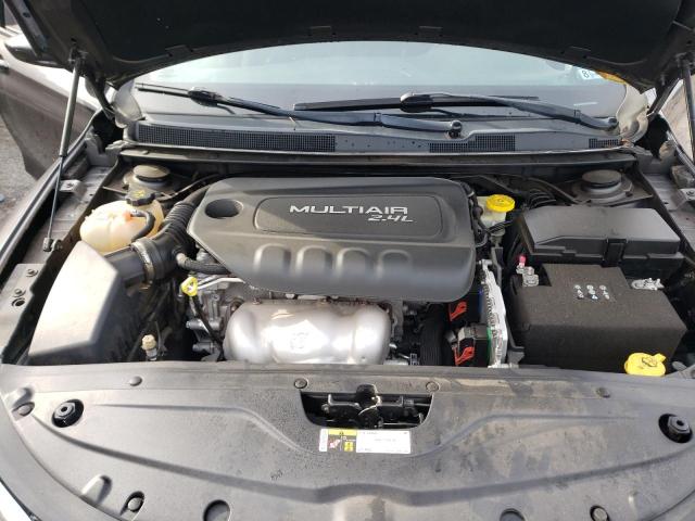 Photo 7 from auction – 2015 CHRYSLER 200 LIMITE with VIN 1C3CCCABXFN700940
