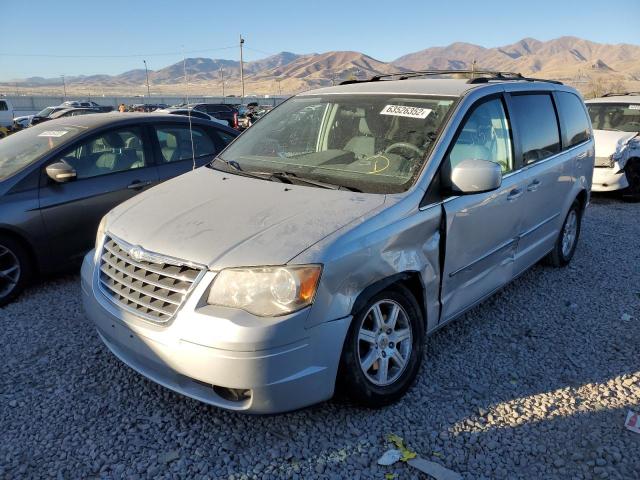 Photo 2 from auction – 2010 CHRYSLER TOWN & COU with VIN 2A4RR5D16AR359352