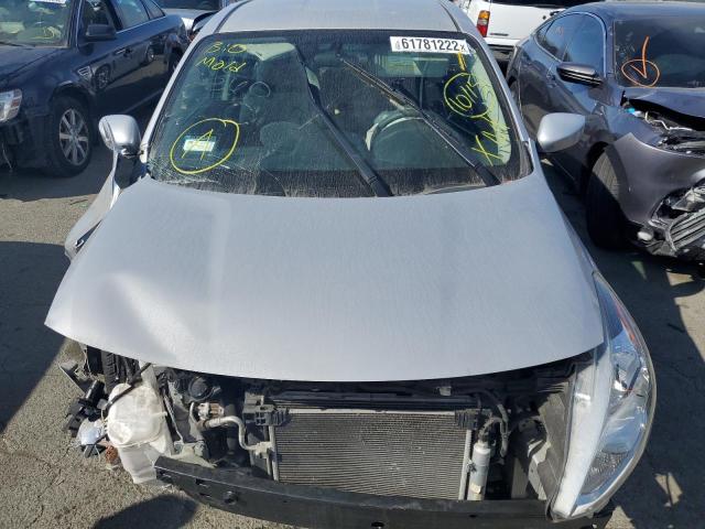 Photo 7 from auction – 2019 NISSAN VERSA S with VIN 3N1CN7AP6KL877474