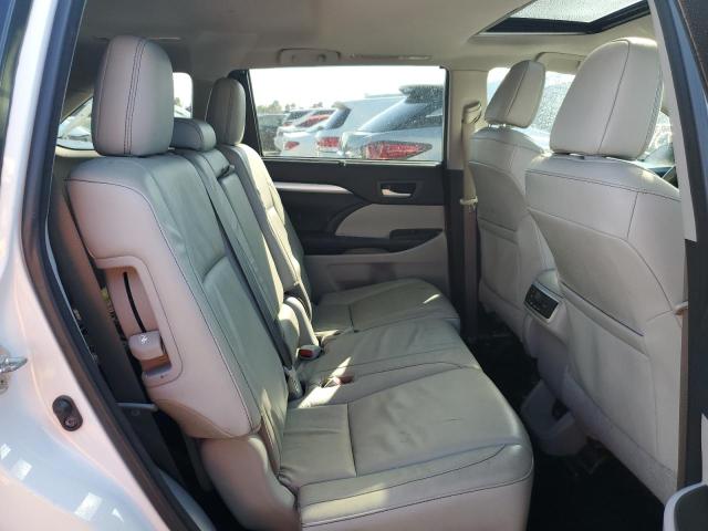 Foto 6 de la subasta – 2017 TOYOTA HIGHLANDER con VIN 5TDJZRFH8HS519804