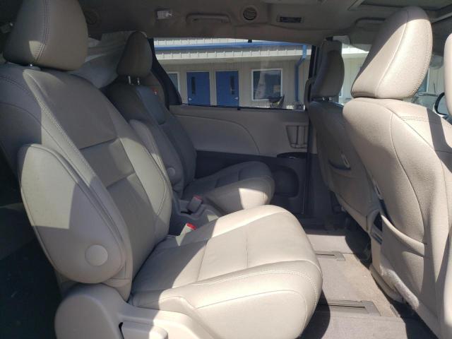Photo 6 from auction – 2017 TOYOTA SIENNA XLE with VIN 5TDDZ3DC6HS166920