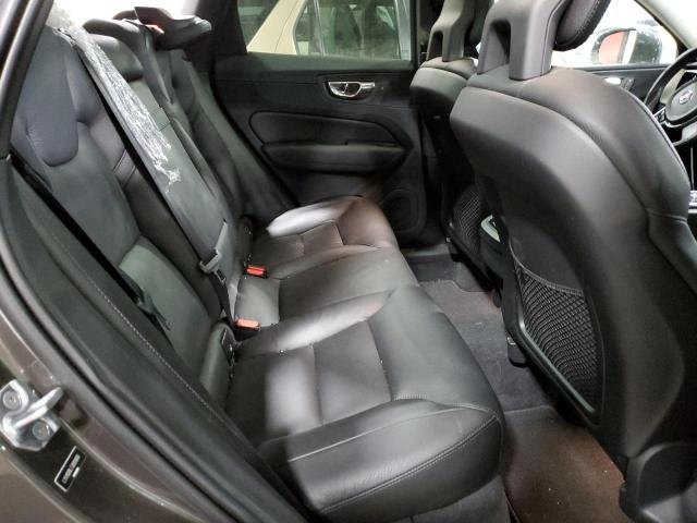Photo 6 from auction – 2018 VOLVO XC60 T5 IN with VIN LYV102RL7JB101876