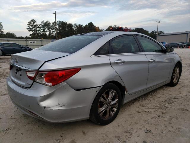 Photo 4 from auction – 2012 HYUNDAI SONATA SE with VIN 5NPEC4AC6CH391739