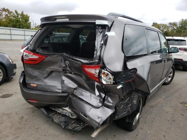 Photo 4 from auction – 2017 TOYOTA SEINNA with VIN 5TDKZ3DC5HS875281