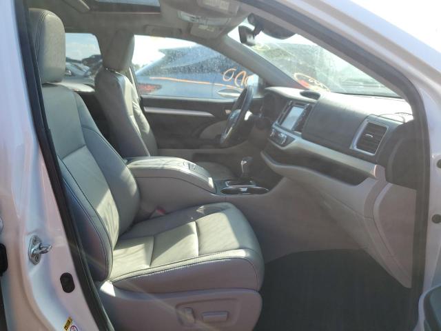 Photo 5 from auction – 2017 TOYOTA HIGHLANDER with VIN 5TDJZRFH8HS519804