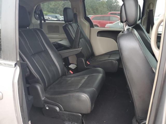 Photo 6 from auction – 2016 CHRYSLER TOWN & COU with VIN 2C4RC1BGXGR157128
