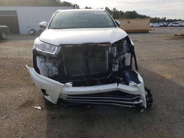 Photo 9 from auction – 2018 TOYOTA HIGHLANDER with VIN 5TDKZRFH7JS545563
