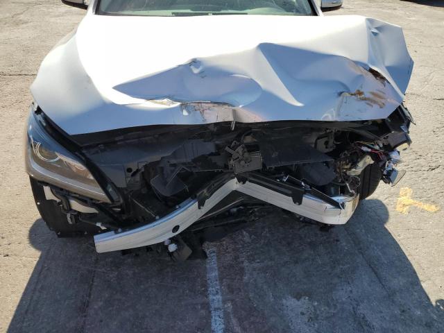 Photo 9 from auction – 2016 HYUNDAI GENESIS 3. with VIN KMHGN4JE2GU140972