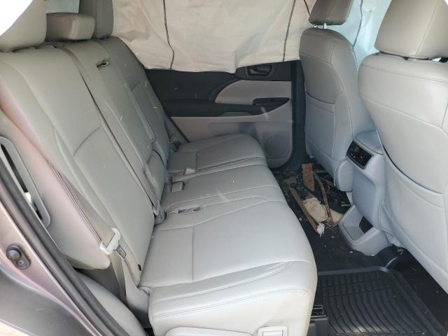 Photo 6 from auction – 2015 TOYOTA HIGHLANDER with VIN 5TDZKRFH3FS108086
