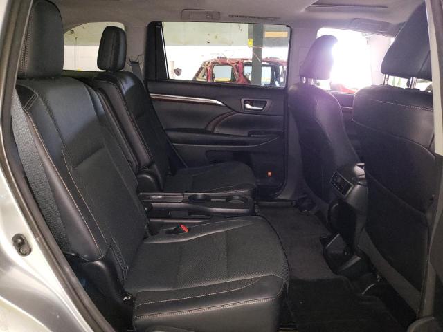Фото 6 с аукциона – 2015 TOYOTA HIGHLANDER с VIN 5TDDKRFH8FS172361