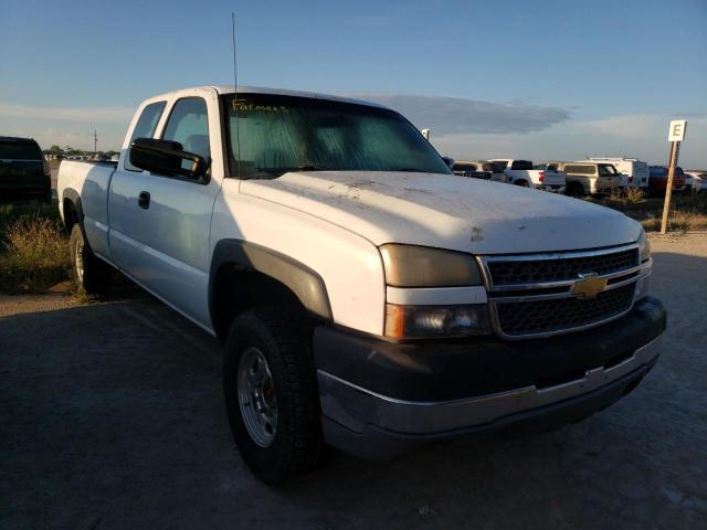 CHEVROLET silverado 2005 z numerem VIN 1GCHC29U45E300128 - Zdjęcie z aukcji