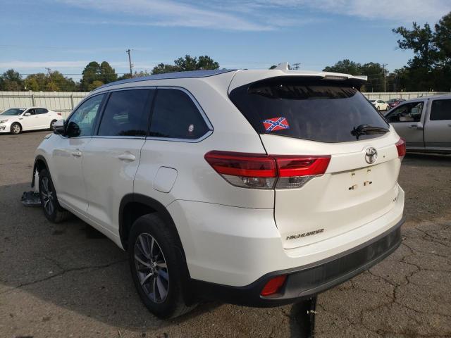 Photo 3 from auction – 2018 TOYOTA HIGHLANDER with VIN 5TDKZRFH7JS545563