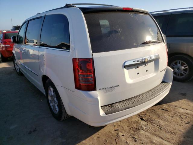 Photo 3 from auction – 2010 CHRYSLER TOWN & COU with VIN 2A4RR5D16AR202159