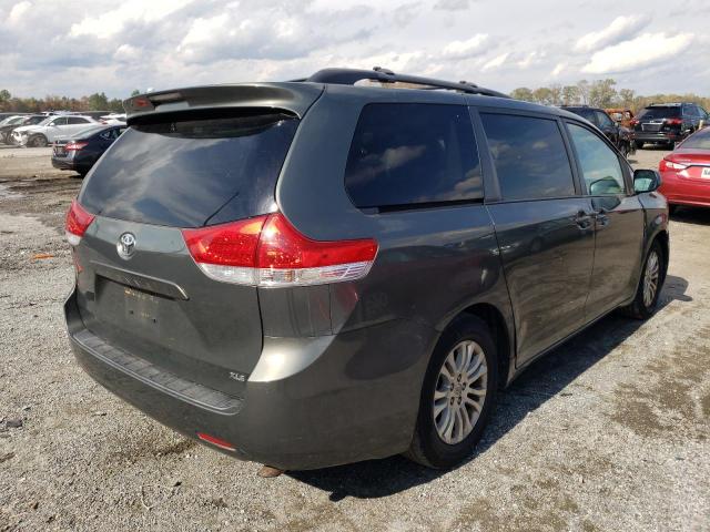 Zdjęcie 4 z aukcji – 2013 TOYOTA SIENNA XLE z VIN 5TDYK3DC8DS317420