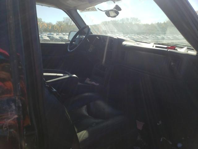 Photo 5 from auction – 2005 CHEVROLET SILVERADO with VIN 1GCHK23265F889140