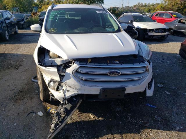 Photo 9 from auction – 2018 FORD ESCAPE SE with VIN 1FMCU9GD9JUA10725