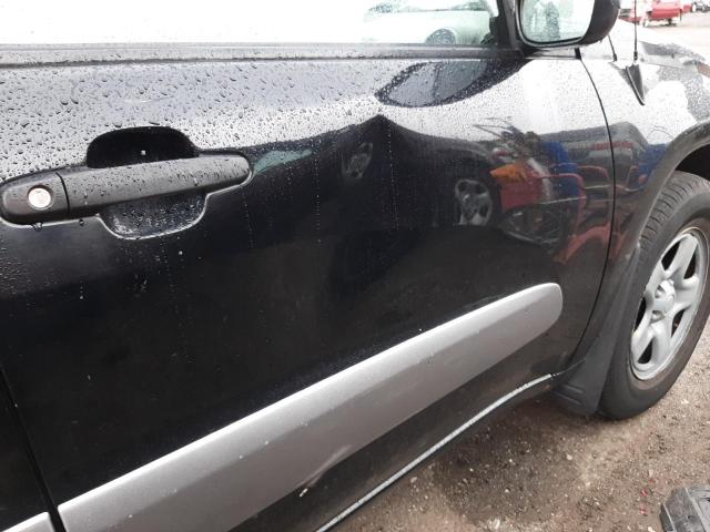 Photo 9 from auction – 2004 TOYOTA RAV4 with VIN JTEHD20V646020475