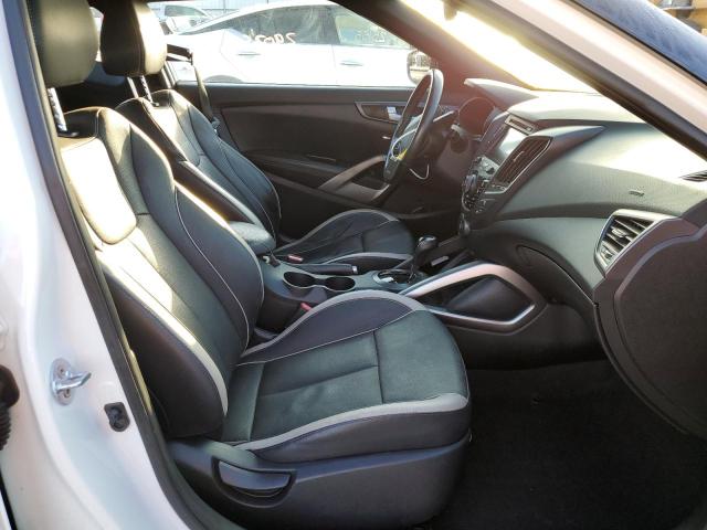 Photo 5 from auction – 2016 HYUNDAI VELOSTER T with VIN KMHTC6AE4GU289724