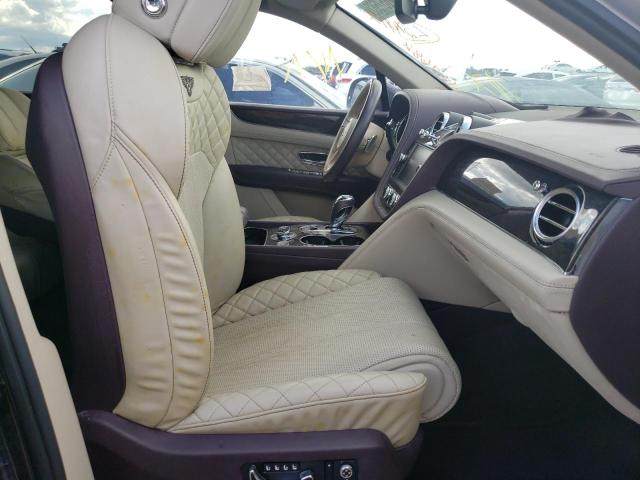 Photo 5 from auction – 2019 BENTLEY BENTAYGA with VIN SJAAM2ZVXKC024800