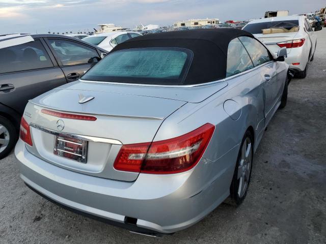 Photo 4 from auction – 2011 MERCEDES-BENZ E 550 with VIN WDDKK7CF4BF081389