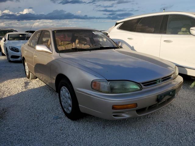 TOYOTA CAMRY LE 1995 with VIN JT2SK12E9S0333651 - Photo from auction