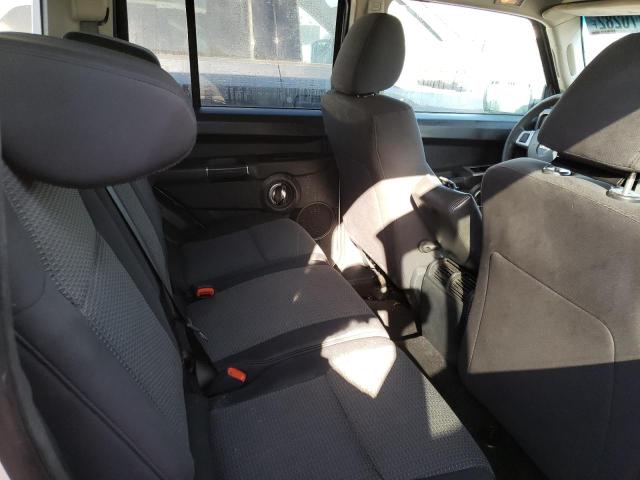 Photo 6 from auction – 2010 JEEP COMMANDER with VIN 1J4RH4GK2AC102702