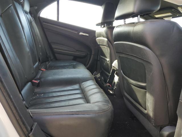 Photo 6 from auction – 2016 CHRYSLER 300 S with VIN 2C3CCAGG5GH270669