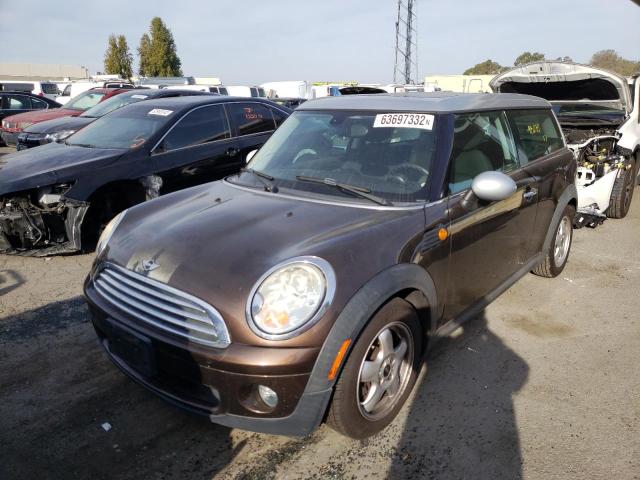 Photo 2 from auction – 2009 MINI COOPER CLU with VIN WMWML33519TN68834