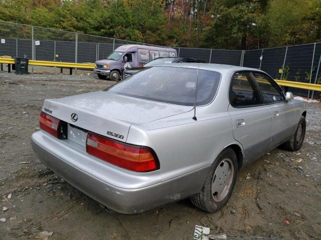 Photo 4 from auction – 1996 LEXUS ES 300 with VIN JT8BF12G3T0175501