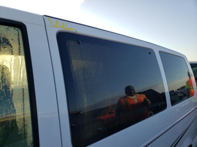 Photo 9 from auction – 2004 GMC SAFARI XT with VIN 1GKDM19X84B509246