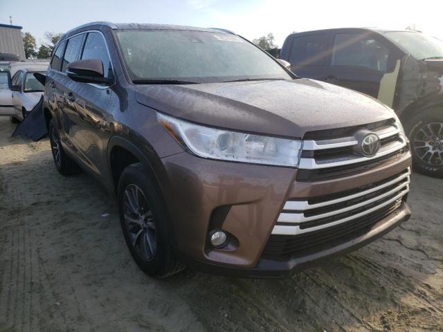 Photo 1 from auction – 2019 TOYOTA HIGHLANDER with VIN 5TDKZRFH6KS314560