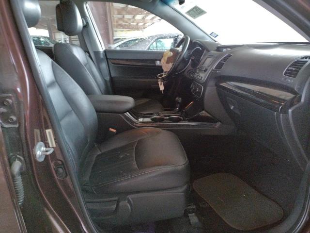Photo 5 from auction – 2015 KIA SORENTO LX with VIN 5XYKT3A69FG633457