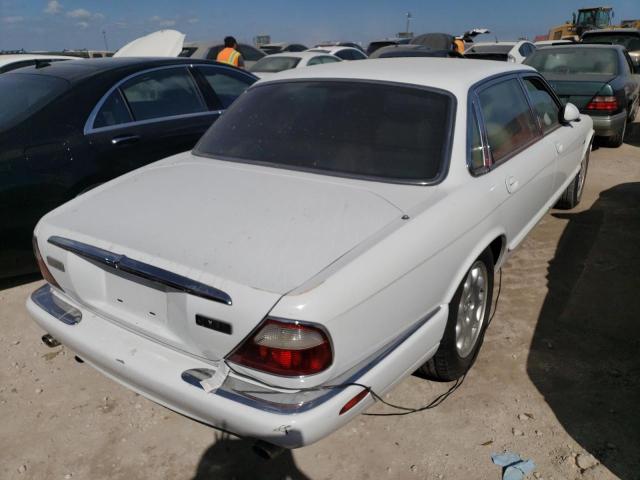 Photo 4 from auction – 2000 JAGUAR XJ8 L with VIN SAJDA23C0YLF13957
