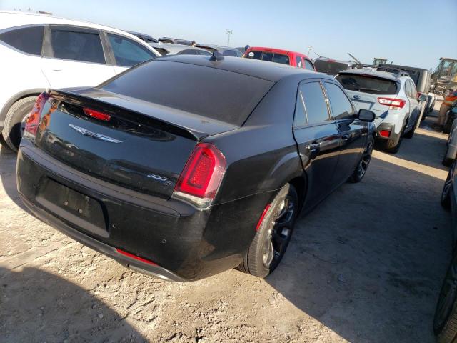 Photo 4 from auction – 2015 CHRYSLER 300 S with VIN 2C3CCABT4FH882171
