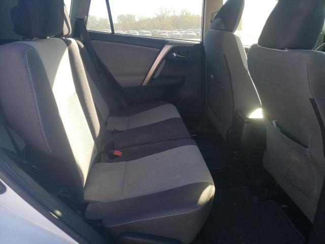 Photo 6 from auction – 2015 TOYOTA RAV4 XLE with VIN JTMWFREV8FJ053758